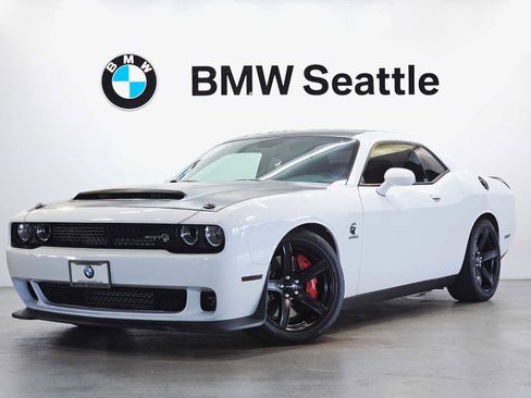 Used 2019 Dodge Challenger SRT Hellcat Redeye image 1