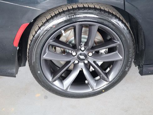 Used 2019 Dodge Charger Scat Pack RWD image 40