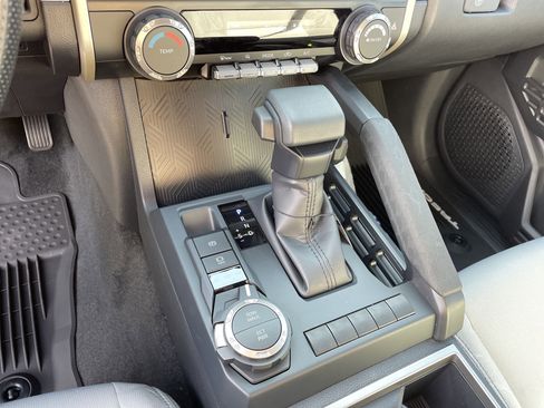 New 2025 Toyota Tacoma SR5 image 9