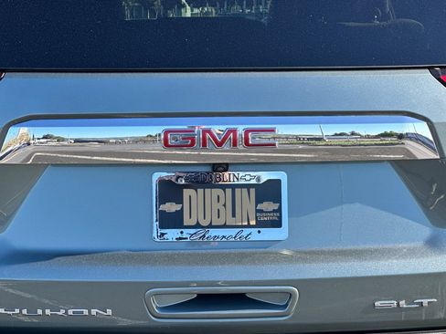 Used 2024 GMC Yukon SLT image 50