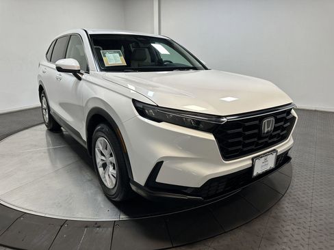 Used 2025 Honda CR-V LX image 2