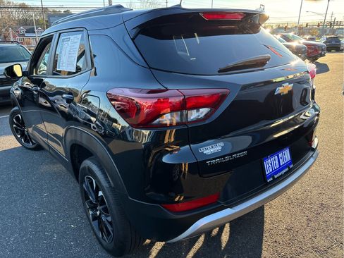 Certified 2023 Chevrolet TrailBlazer LT w/ Convenience Package FWD image 31