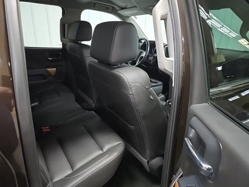 Used 2018 Chevrolet Silverado 1500 LTZ image 17