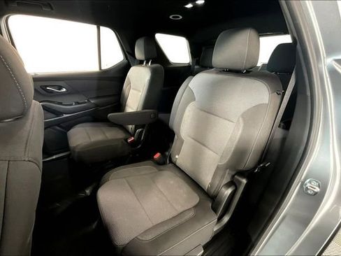 Used 2023 Chevrolet Traverse LT image 26