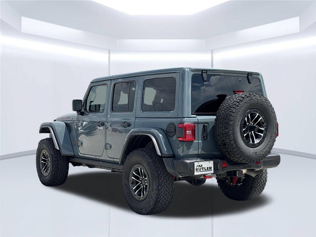 Used 2025 Jeep Wrangler Unlimited Rubicon AWD/4WD image 5