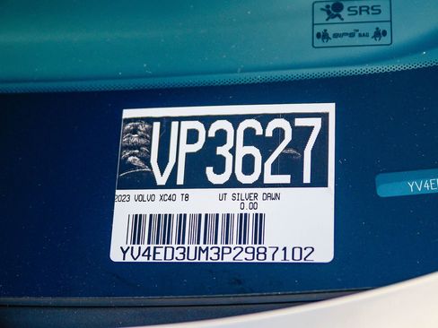 Used 2023 Volvo XC40 Recharge Ultimate image 33