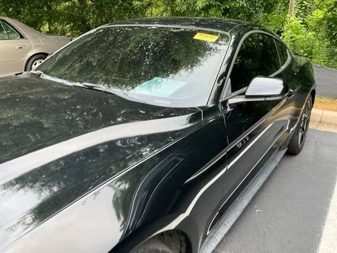 Used 2020 Ford Mustang Premium RWD image 9