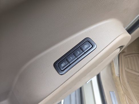 Used 2015 Chevrolet Tahoe LTZ RWD image 10