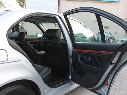 Used 1997 BMW 528i Sedan RWD image 28