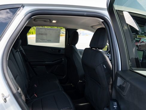 New 2026 Ford Escape Active w/ Tech Pack #1 FWD image 20