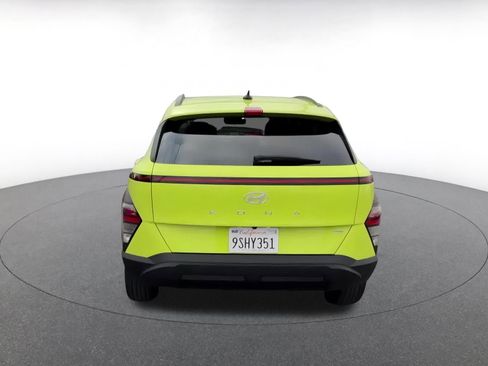 Used 2025 Hyundai Kona SEL image 11