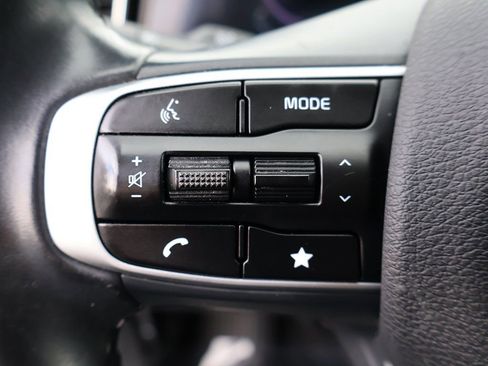 Used 2025 Kia Sportage EX image 37