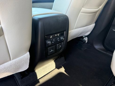 Used 2022 Buick Enclave Premium w/ LPO, Touring Package AWD/4WD image 27