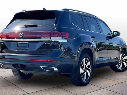 Used 2026 Volkswagen Atlas SE AWD/4WD image 12