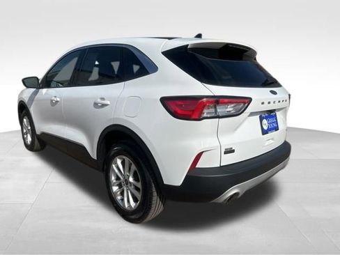 Used 2022 Ford Escape SE AWD/4WD image 5