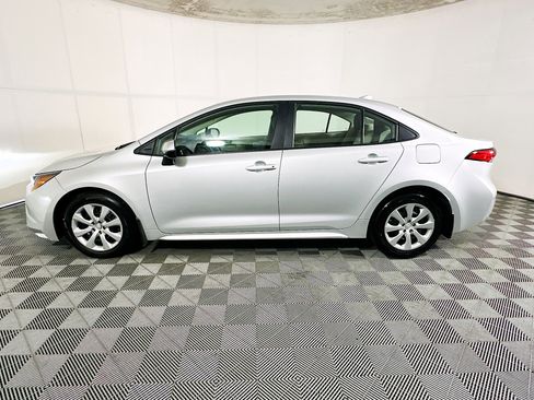Certified 2025 Toyota Corolla LE FWD image 6