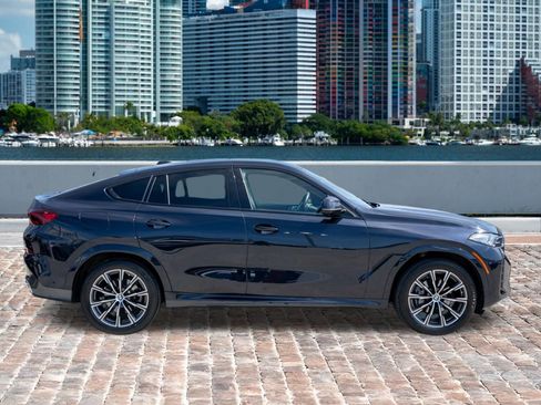 Used 2025 BMW X6 xDrive40i AWD/4WD image 4