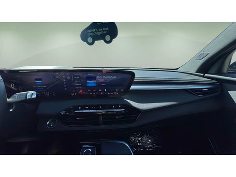 Certified 2025 Buick Enclave Sport Touring AWD/4WD image 16