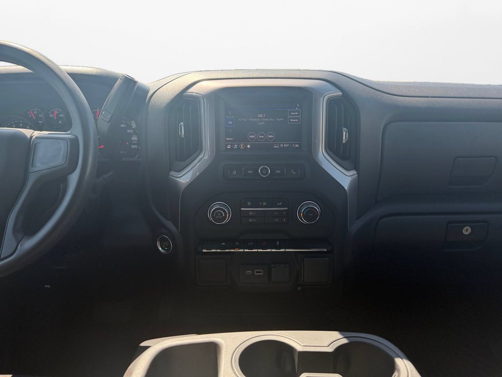 Used 2023 Chevrolet Silverado 1500 Custom AWD/4WD image 11
