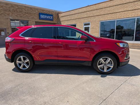 Used 2023 Ford Edge SEL w/ Convenience Package AWD/4WD image 5
