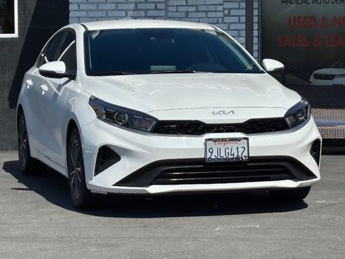 Used 2024 Kia Forte LXS w/ LXS Technology Package FWD image 3