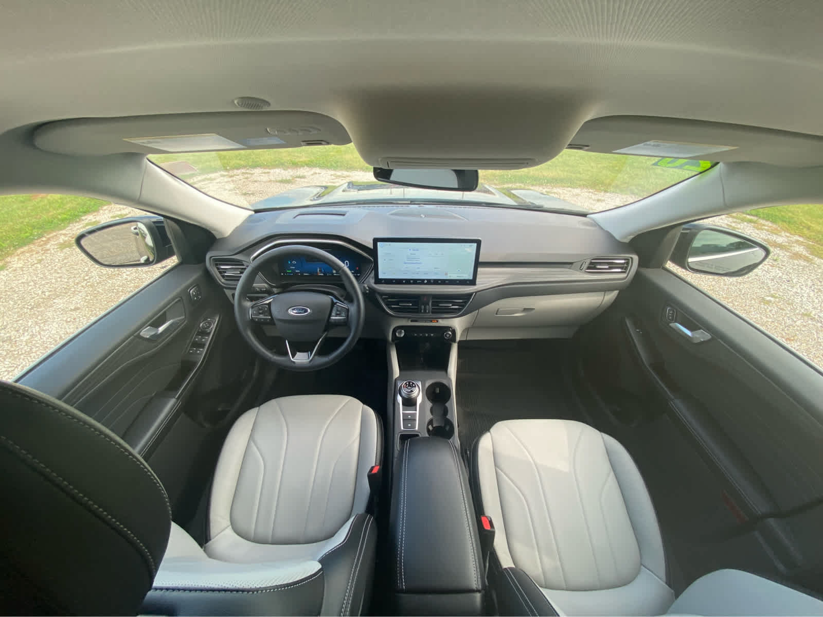 Used 2026 Ford Escape SE w/ PHEV Premium Package FWD image 18