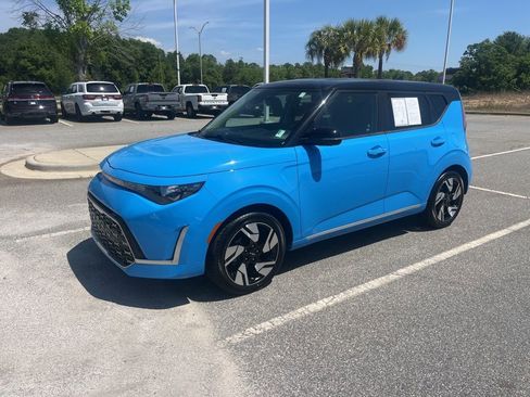 Used 2023 Kia Soul GT-Line FWD image 3