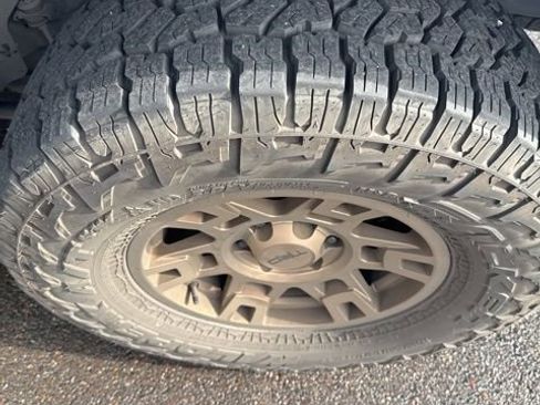 Used 2024 Toyota 4Runner SR5 Premium image 9