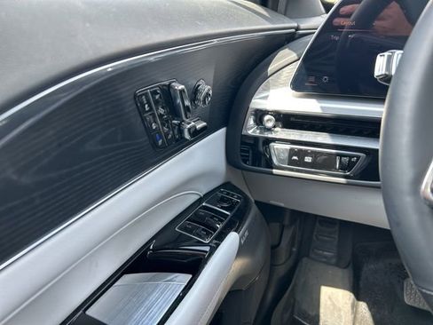 Used 2024 Cadillac Lyriq Sport image 20