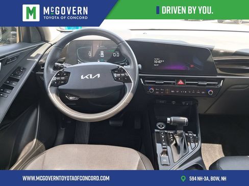 Used 2023 Kia Niro FWD image 26
