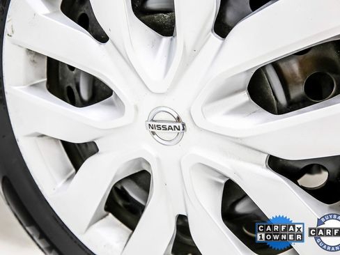 Used 2020 Nissan Rogue S image 38