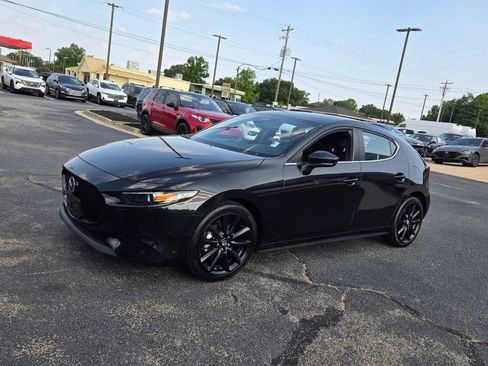 Used 2024 MAZDA MAZDA3 s FWD image 3