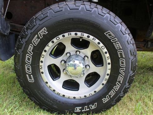 Used 2006 GMC Sierra 2500 SLE w/ Heavy-Duty Power Package image 25