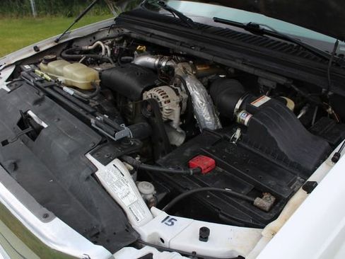 Used 2001 Ford F550 2WD Regular Cab Super Duty image 34