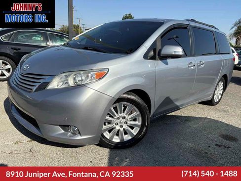 Used 2014 Toyota Sienna Limited image 1