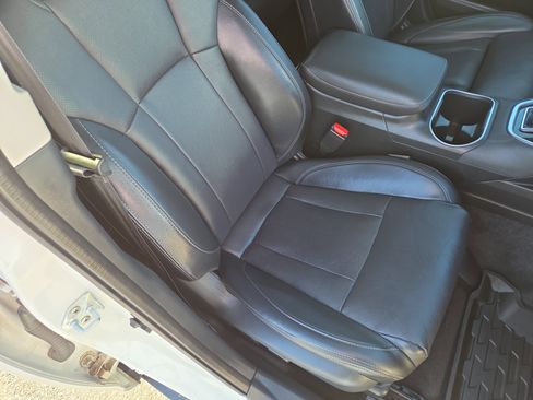 Used 2021 Subaru Outback Limited image 16