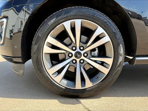 Used 2020 Ford Expedition Platinum image 11