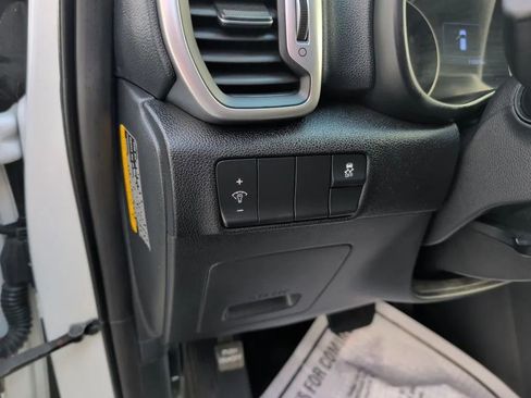 Used 2017 Kia Sportage LX FWD image 25