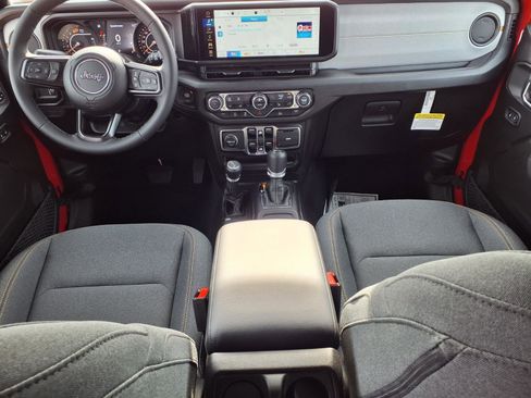 Used 2026 Jeep Wrangler Sport S image 9