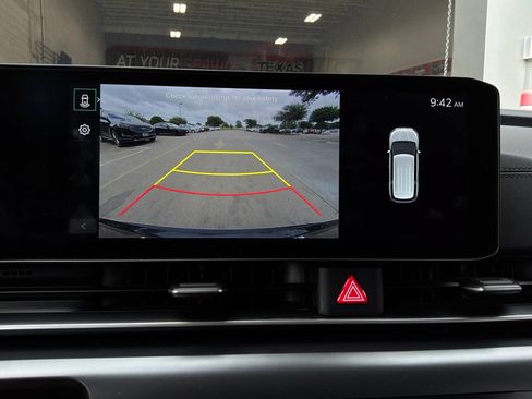 Used 2026 Kia Carnival FWD image 28