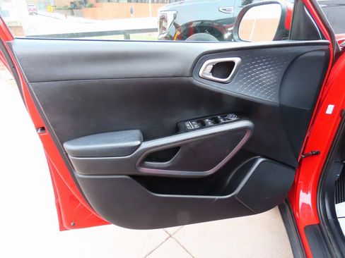 Used 2021 Kia Soul EX image 22