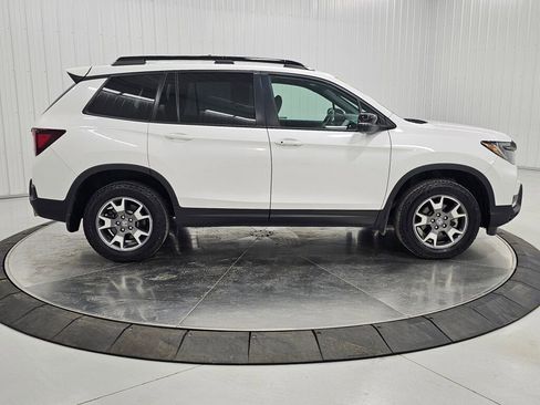 Used 2023 Honda Passport TrailSport image 33