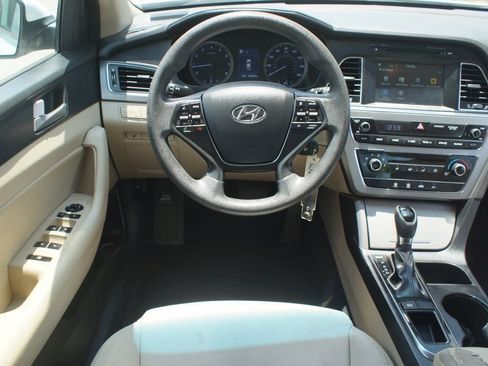 Used 2016 Hyundai Sonata Sport FWD image 5