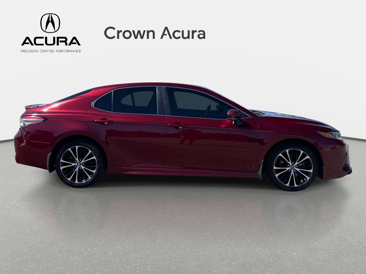 Used 2018 Toyota Camry SE w/ Moonroof Package FWD image 5