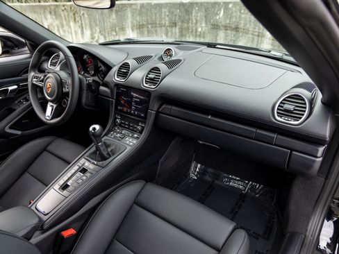 Certified 2025 Porsche 718 Boxster GTS image 48