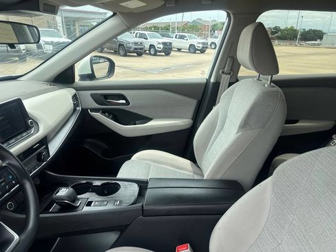 Certified 2023 Nissan Rogue SV FWD image 41