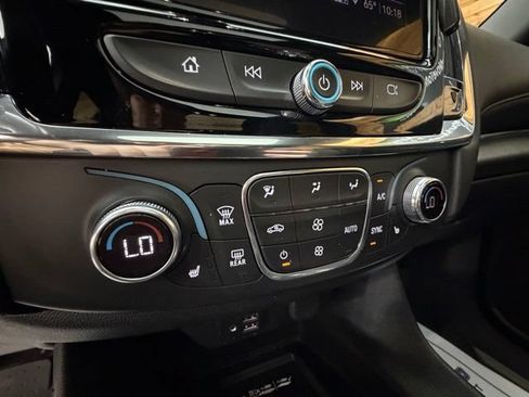 Used 2023 Chevrolet Traverse RS AWD/4WD image 27