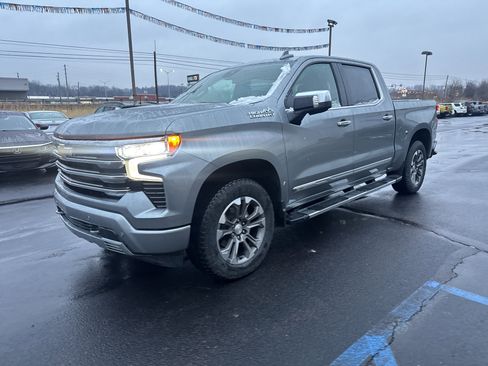 Used 2023 Chevrolet Silverado 1500 High Country w/ Z71 Off-Road Package image 8