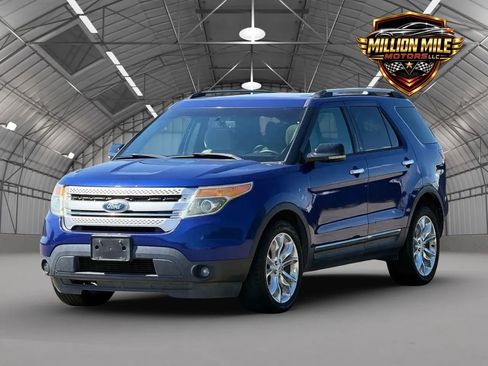 Used 2013 Ford Explorer XLT AWD/4WD image 6