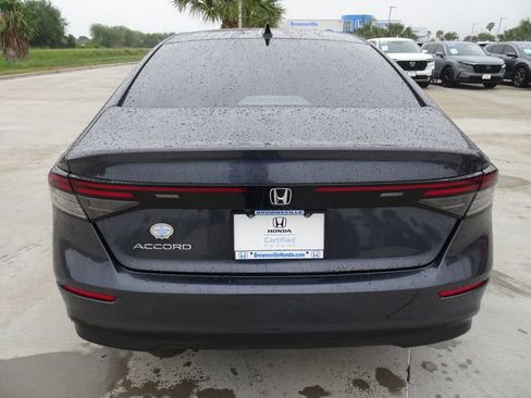 Certified 2025 Honda Accord SE image 5